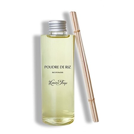 Navulling geurstokjes in de geur  rijstpoeder