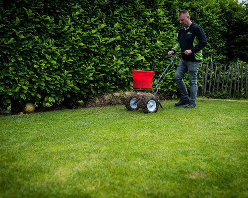 Tijd voor een zomerse boost voor je gazon!