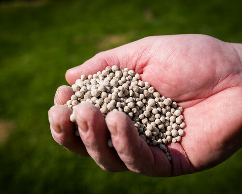 Humistart Kalk voor het gazon