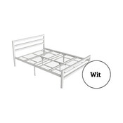 Wit metalen bed