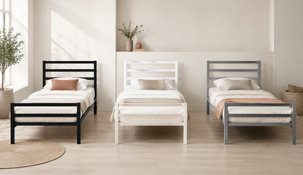 Metalen bed op kleur