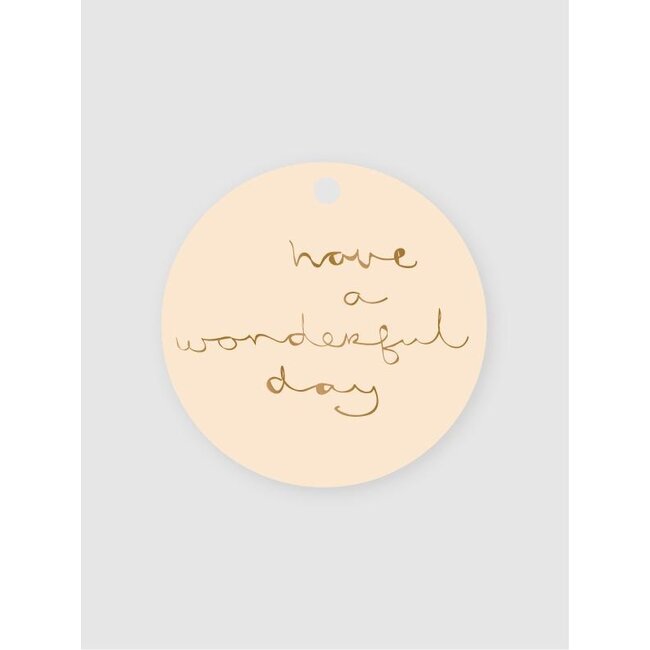Have a wonderful day nude/gold gifttags