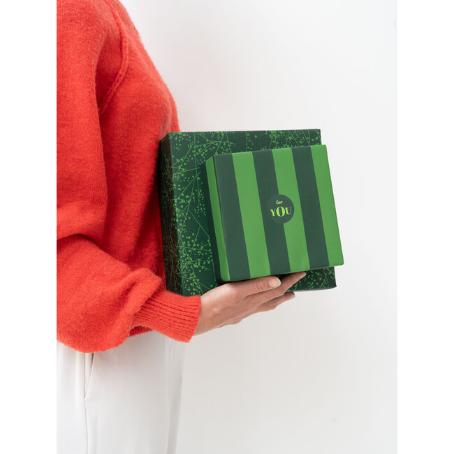 Paris Chic Green/Gold giftwrapping paper