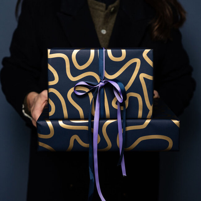 Reconnect Dark Blue/Gold giftwrapping paper