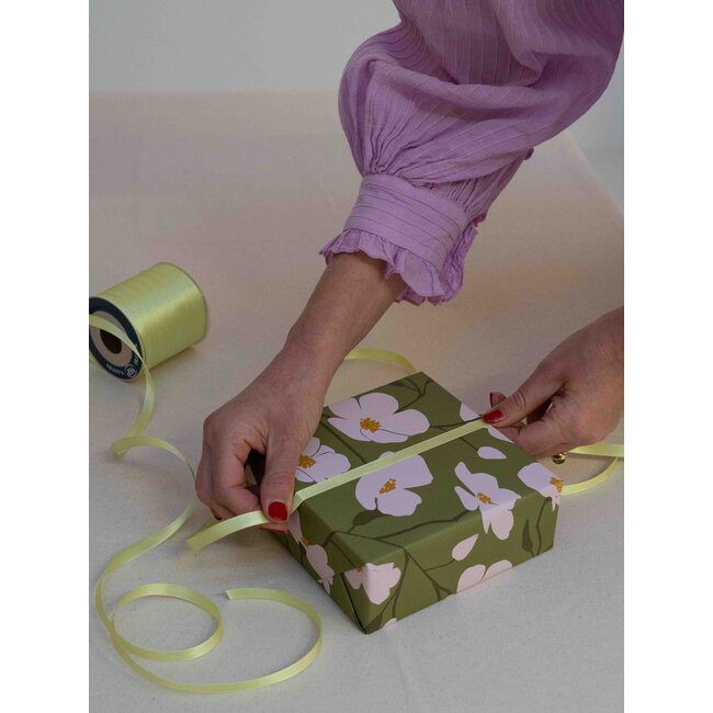 Cosmea mosgreen Geschenkpapier