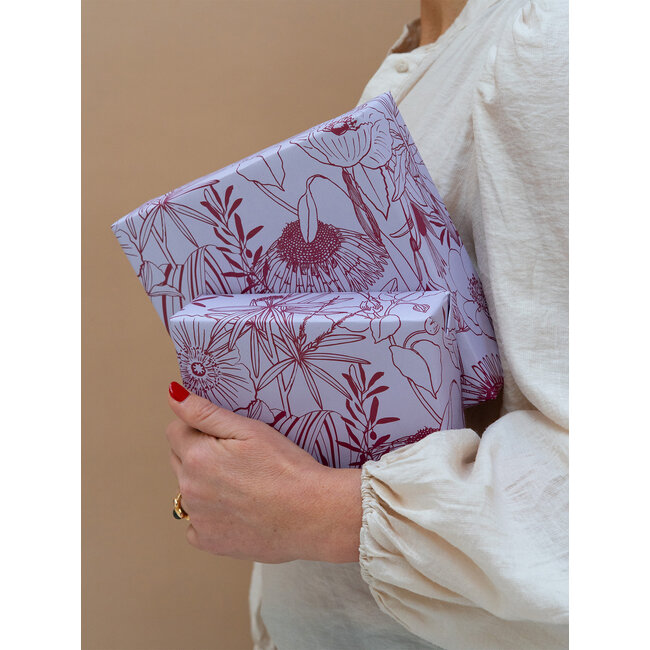 Jardin des Plantes lila/burgunderrotes Geschenkpapier