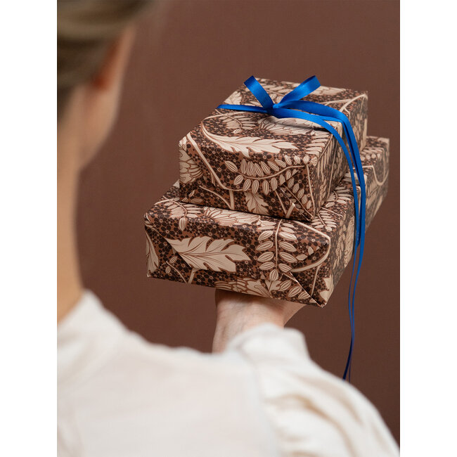 Salon des Fleurs espresso giftwrapping
