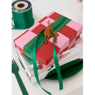 Check out the pink/red/green giftwrapping