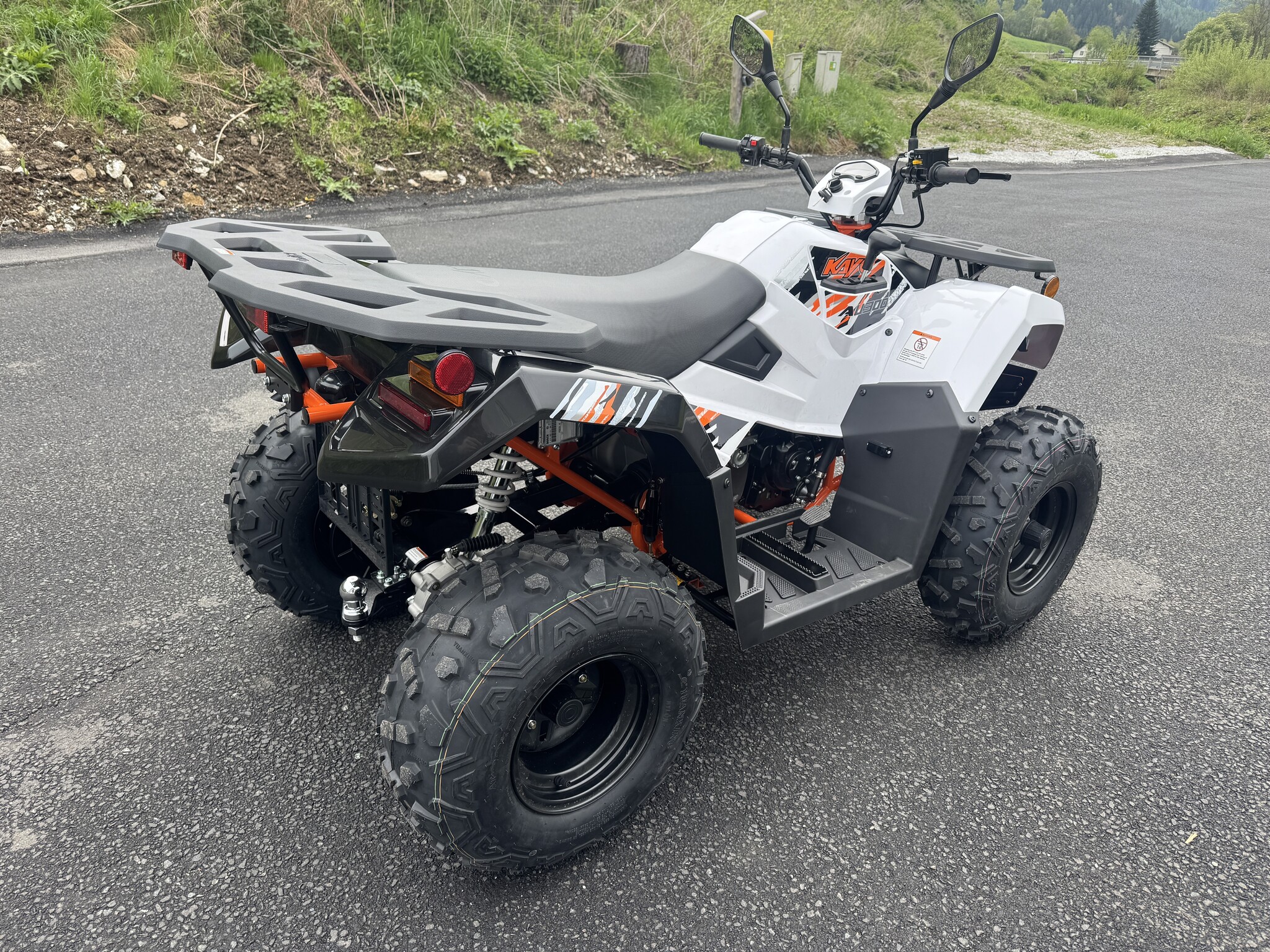 Kayo AU300 4x2 EFI Quad mit Strassenzulassung