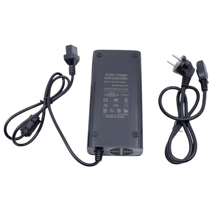 Kayo 48V 3A Ladegerät für eA70 & eA110