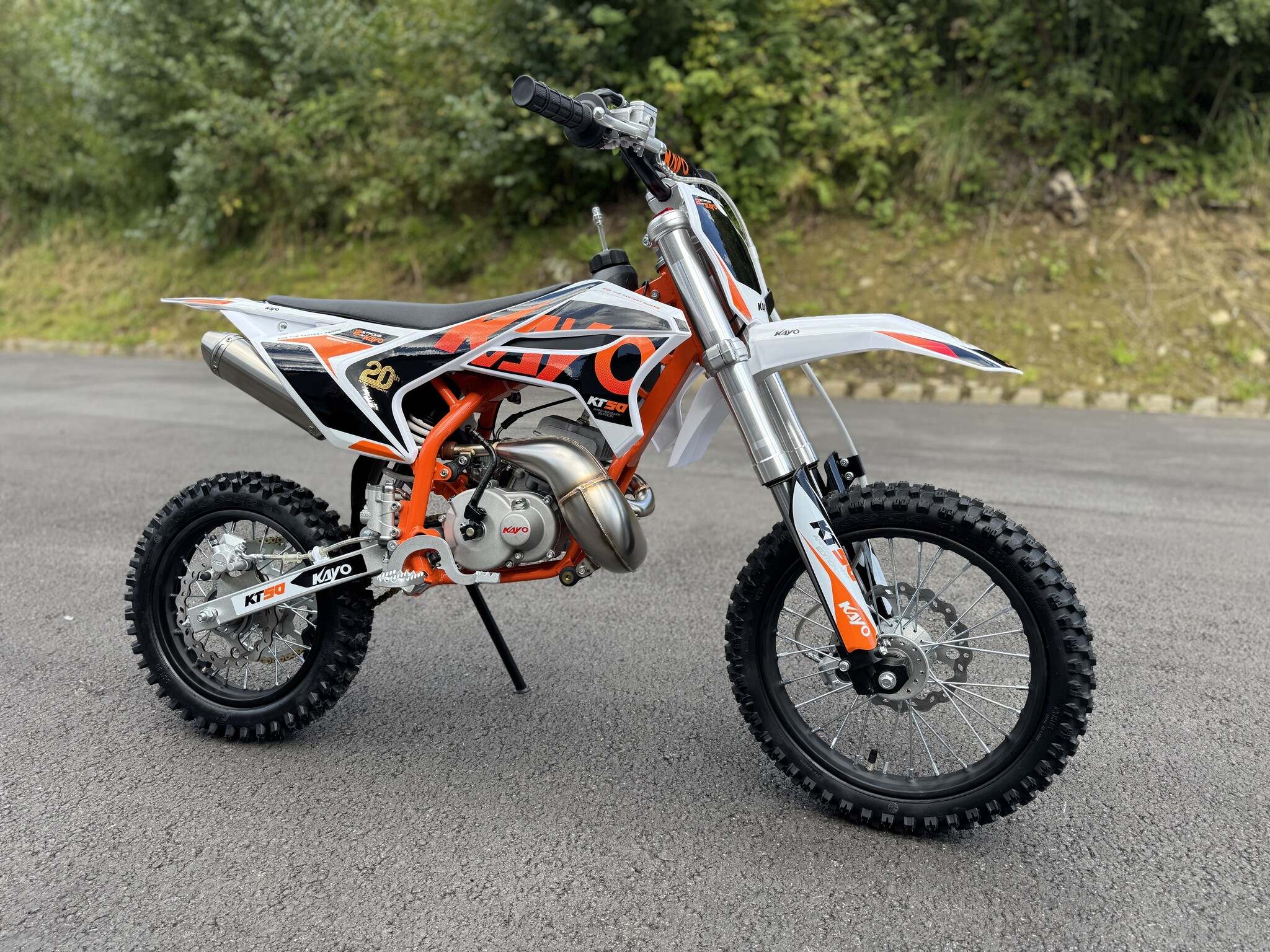 Kayo Dirtbike KT50 RACING - 50 cc 2-Takt 9 PS Räder 14"-12"