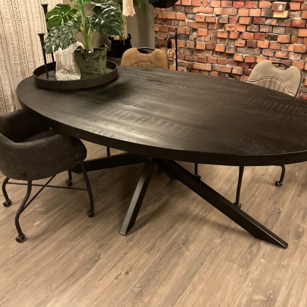 Ovaal eettafel Mangohout zwart Birmingham