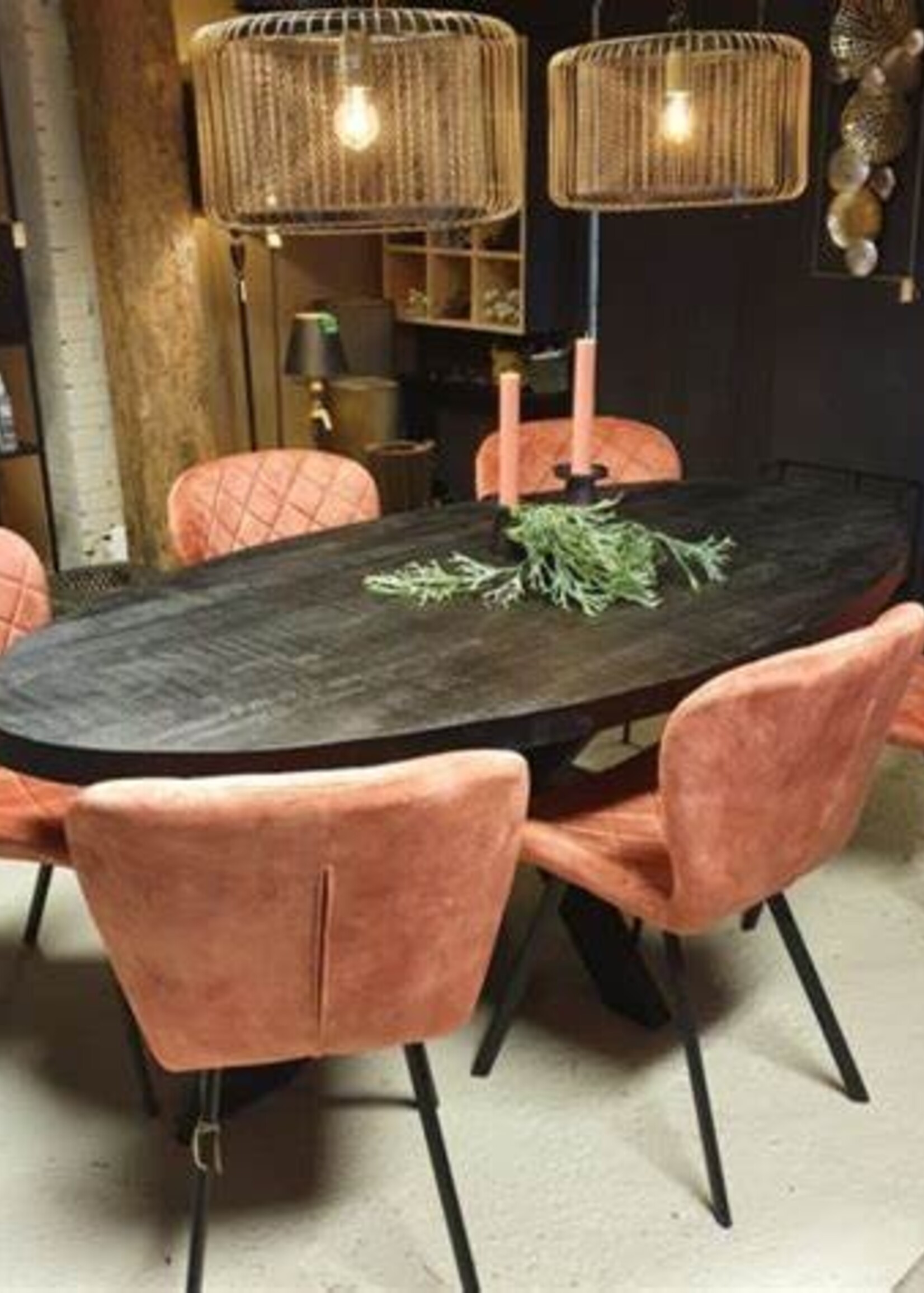 Ovaal eettafel Mangohout zwart Birmingham