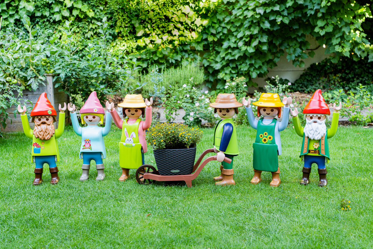 PLAYMOBIL LECHUZA-Figur XXL-Glücksgartenzwerg (60 cm)        PLAYMOBIL LECHUZA-Figur XXL-Glücksgartenzwerg (60 cm)