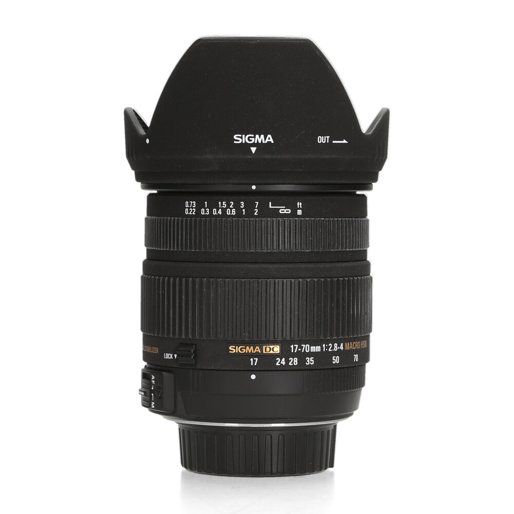 Sigma 17-70mm F2.8-4 DC Macro OS HSM - Nikon F Sigma 17-70mm F2.8-4 DC Macro OS HSM - Nikon F