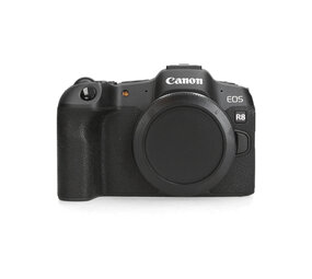 Canon R8 Canon R8