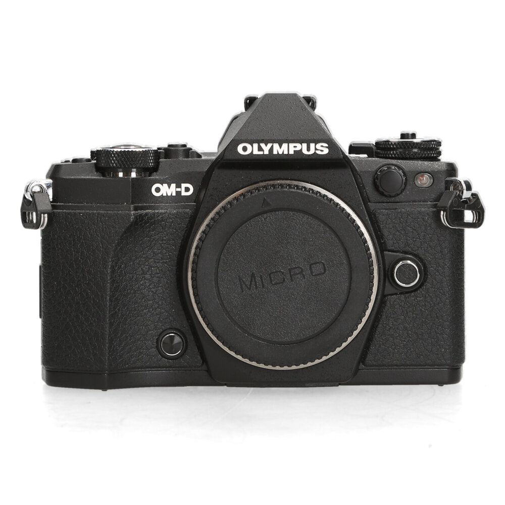 Olympus OM-D EM-5 mark ii Olympus OM-D EM-5 mark ii