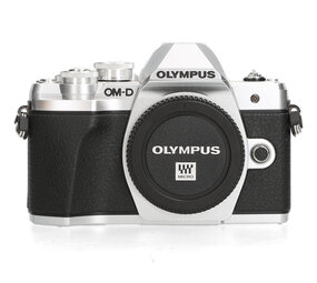 Olympus OMD E-M10-III