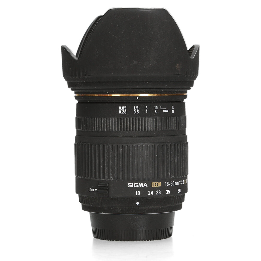 Sigma 18-50mm F2.8 EX DC Macro - Nikon F Sigma 18-50mm F2.8 EX DC Macro - Nikon F