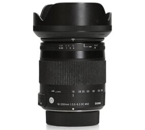 Sigma 18-200mm F3.5-6.3 DC Macro OS HSM Contemporary - Nikon F Sigma 18-200mm F3.5-6.3 DC Macro OS HSM Contemporary - Nikon F