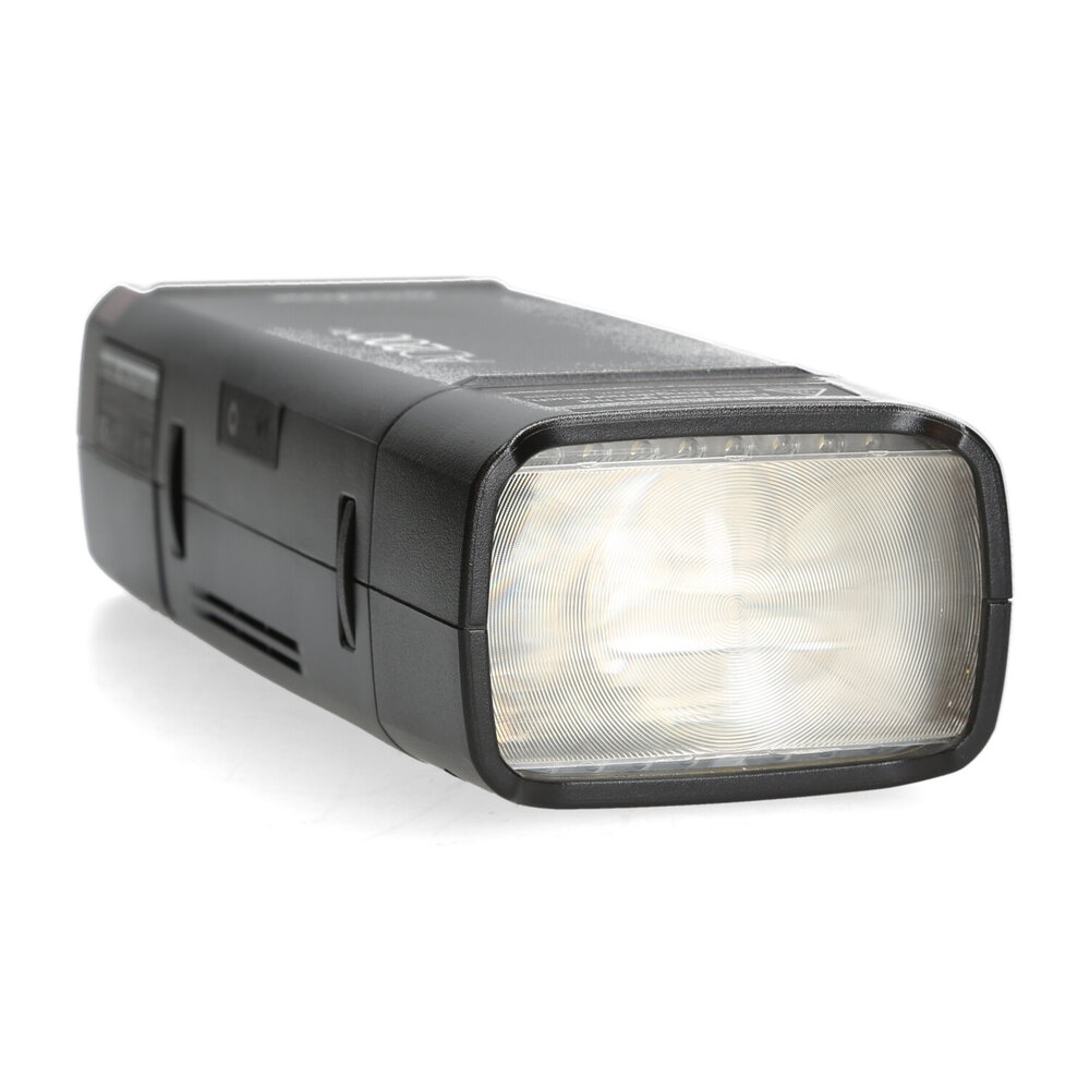 Godox Witstro AD200 Pro Godox Witstro AD200 Pro