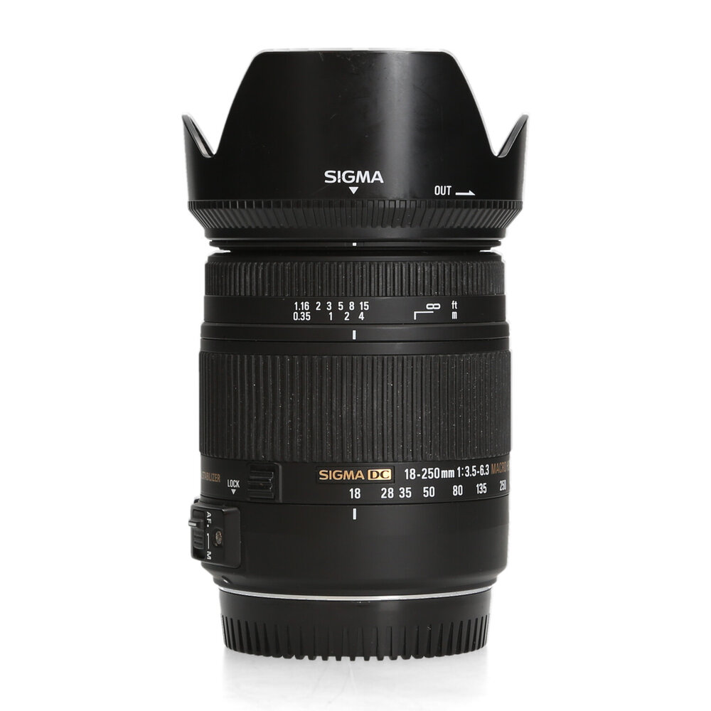 Sigma 18-250mm F3.5-6.3 DC Macro OS HSM - Canon EF-S Sigma 18-250mm F3.5-6.3 DC Macro OS HSM - Canon EF-S