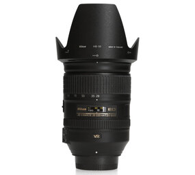 Nikon Nikon AF-S 28-300mm F3.5-5.6 G IF-ED VR Nikon Nikon AF-S 28-300mm F3.5-5.6 G IF-ED VR