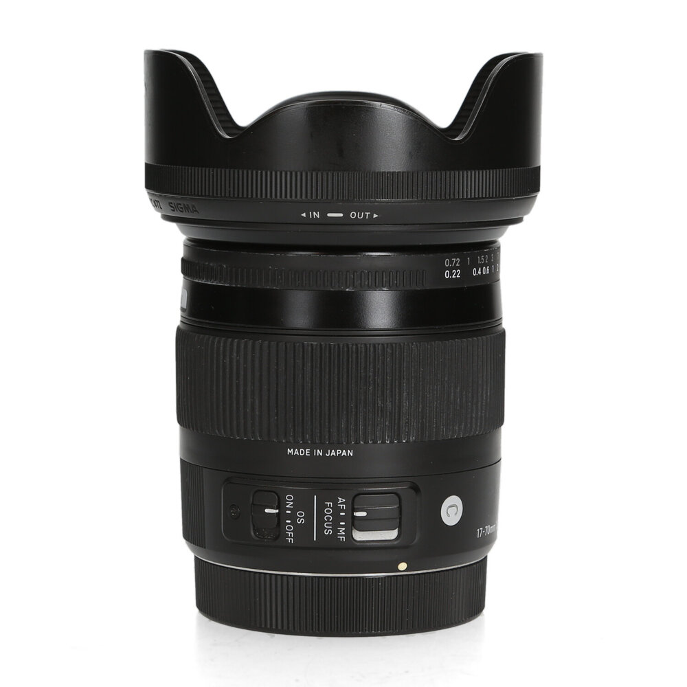 Sigma Sigma 17-70mm f/2.8-4.5 DC Macro - Canon EF-S