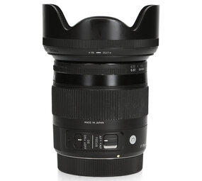 Sigma Sigma 17-70mm f/2.8-4.5 DC Macro - Canon EF-S