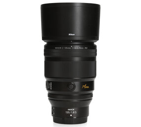 Nikon Z 135mm F1.8 S Plena