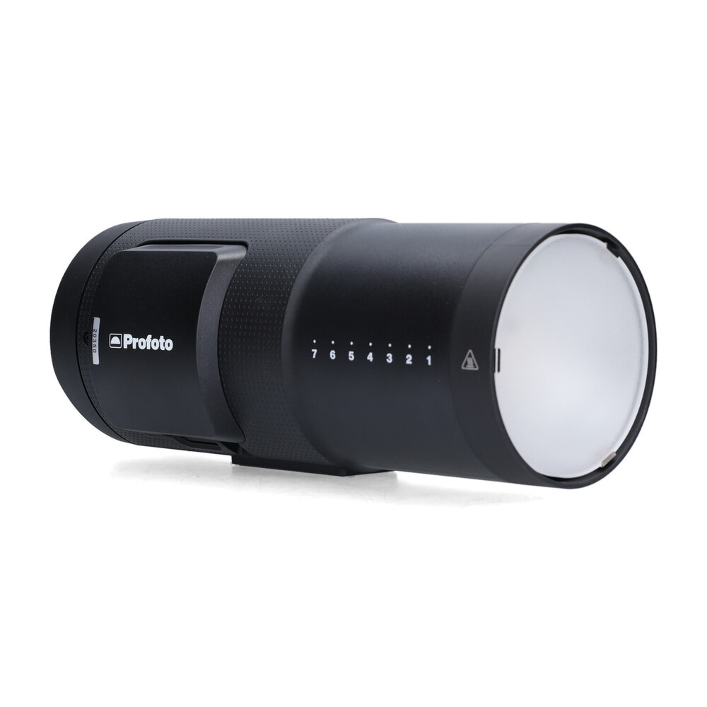 Profoto B30