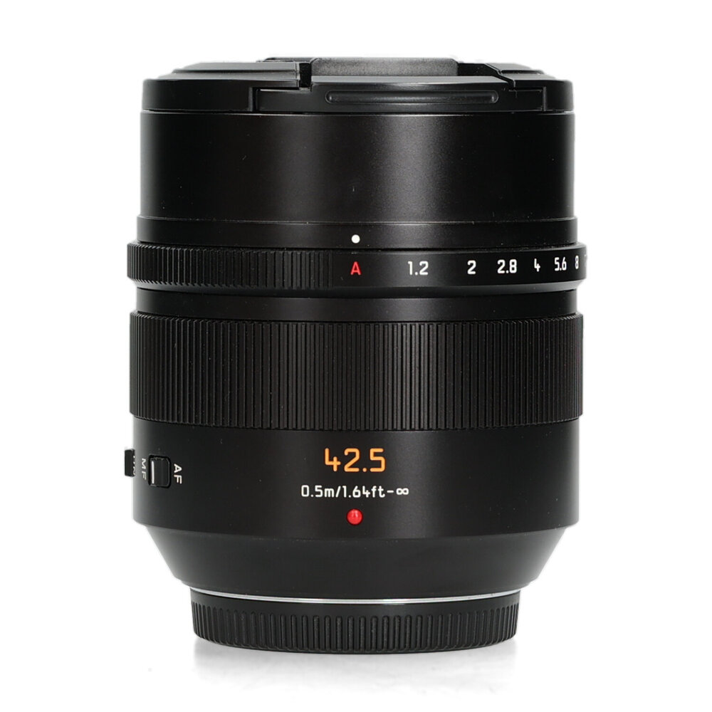 Panasonic Leica DG Nocticron 42.5mm f/1.2 ASPH Panasonic Leica DG Nocticron 42.5mm f/1.2 ASPH