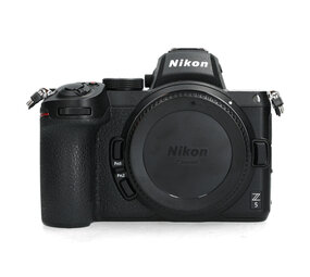 Nikon Z5 Nikon Z5