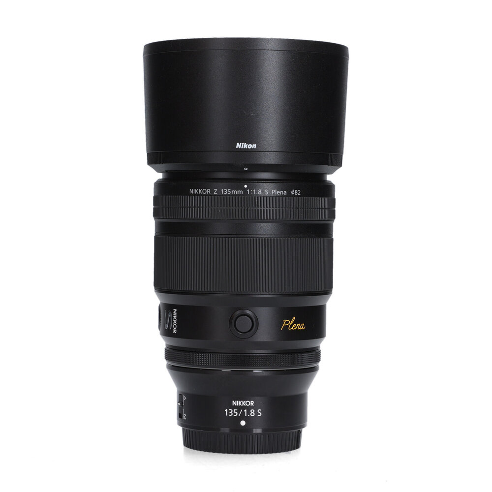 Nikon Z 135mm f/1.8 S Plena