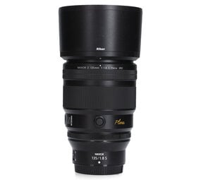 Nikon Z 135mm f/1.8 S Plena