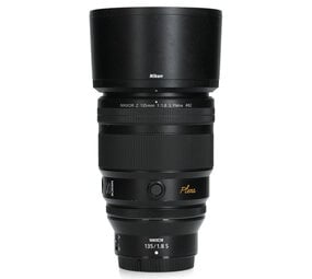 Nikon Z 135mm f/1.8 S Plena