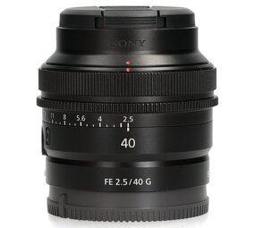 Sony FE 40mm f/2.5 G Sony FE 40mm f/2.5 G