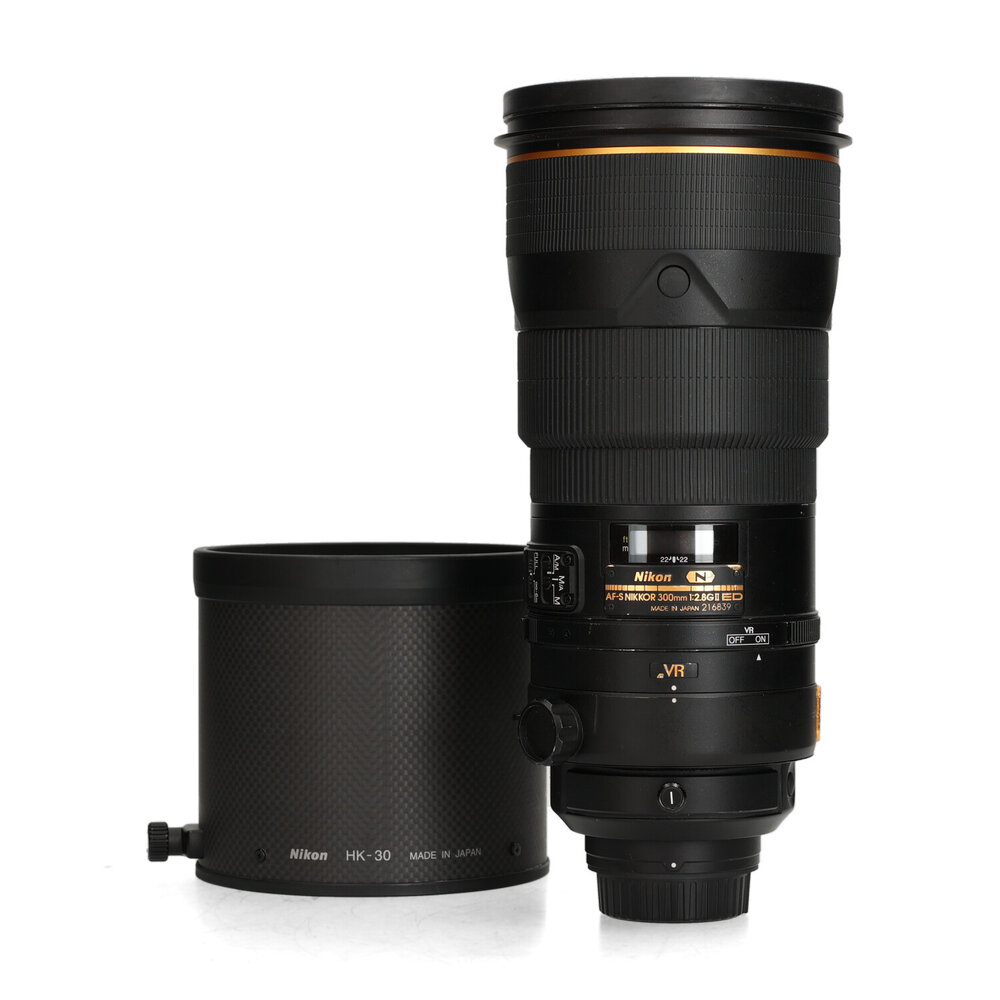 Nikon Nikon AF-S 300mm f/2.8 G IF-ED VR II Nikon Nikon AF-S 300mm f/2.8 G IF-ED VR II