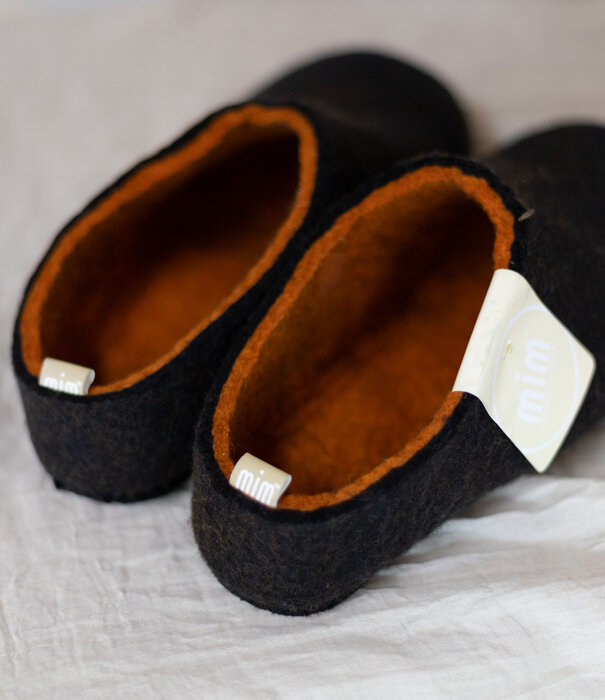 esgii Herren-Filzschuhe Sloping Back Schwarz