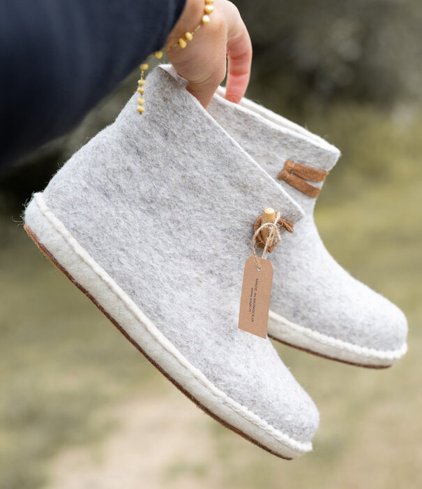 esgii Vilten damesslof High Boots light grey