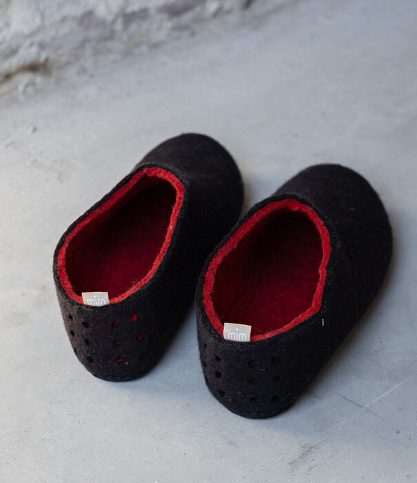 esgii Vilten herenslof Perforated red
