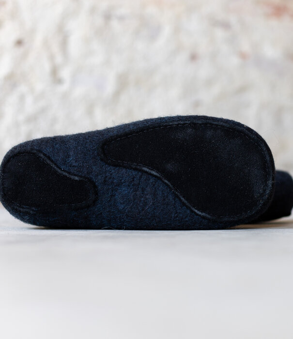 esgii Vilten herenslof Perforated blue