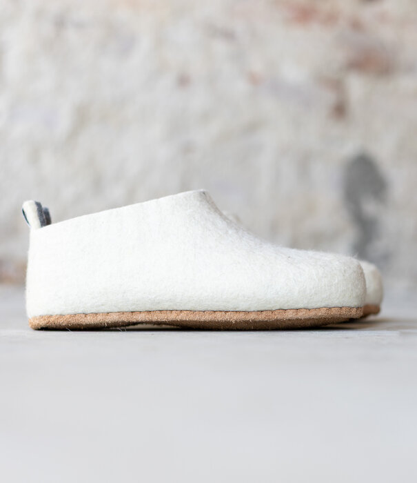 esgii Damen-Filzschuhe UNI Ecru