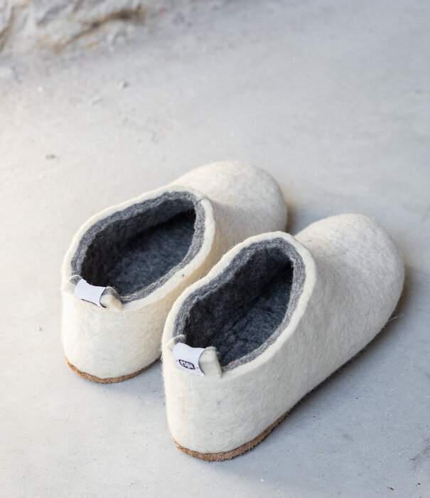 esgii Damen-Filzschuhe UNI Ecru