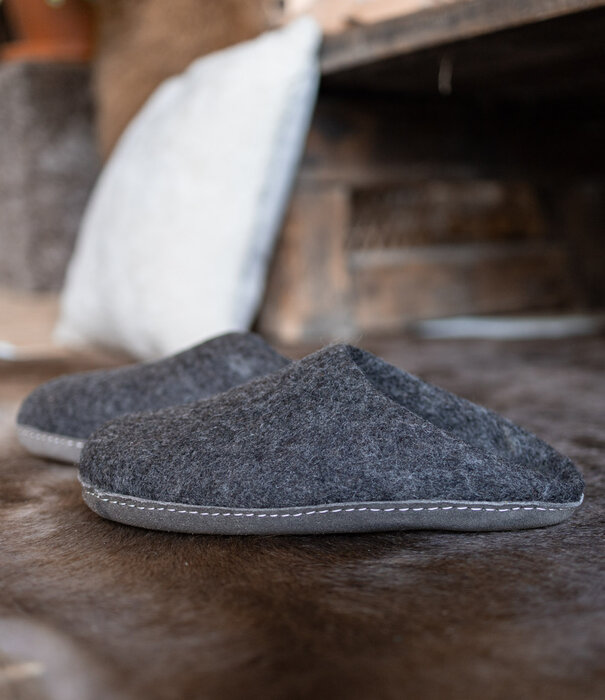 esgii Vilten Heren Instapper Una - Donkergrijs - Maat 42 t/m 46 - Zachte Zool