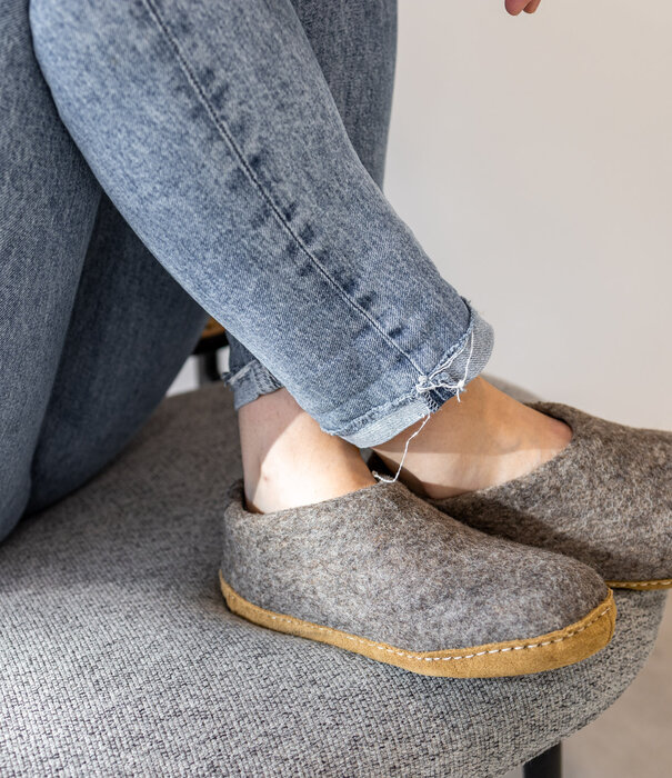 esgii Vilten Dames Pantoffel Ravi - Sesam - Maat 36 t/m 41 - Zachte Zool