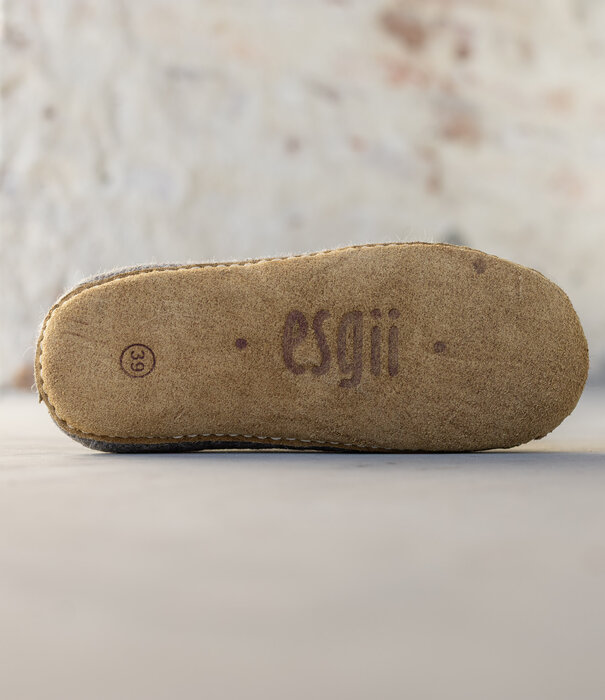 esgii Filz Damen Pantoffel Una - Sesam - Größe 36 bis 41 - Weiche Sohle