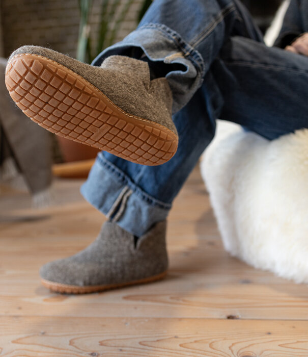 esgii Vilten Hoge Dames Pantoffel Jado - Sesam - Maat 36 t/m 41 - Harde Zool