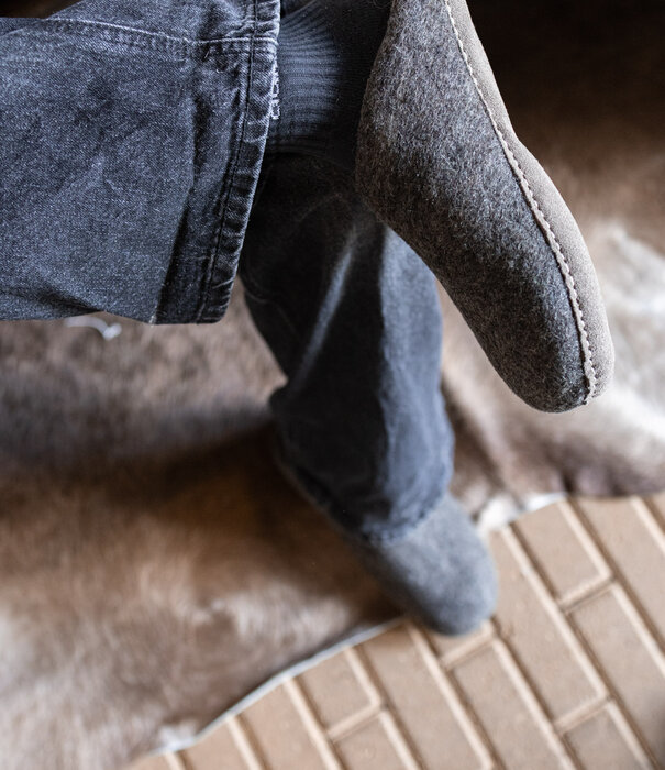 esgii Filz Damen Pantoffel Una - Dunkelgrau - Größe 36 bis 41 - Weiche Sohle