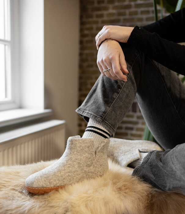 esgii Filz Hoher Herren Hausschuh Jado - Hellgrau - Größe 42 bis 46 - Harte Sohle